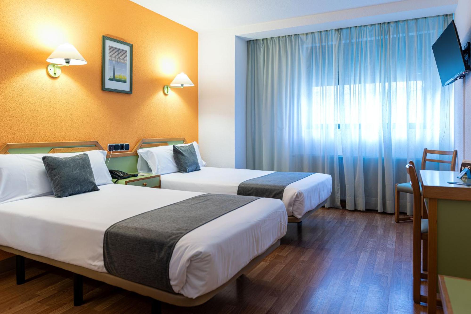 Hotel Alda Guijuelo Esterno foto
