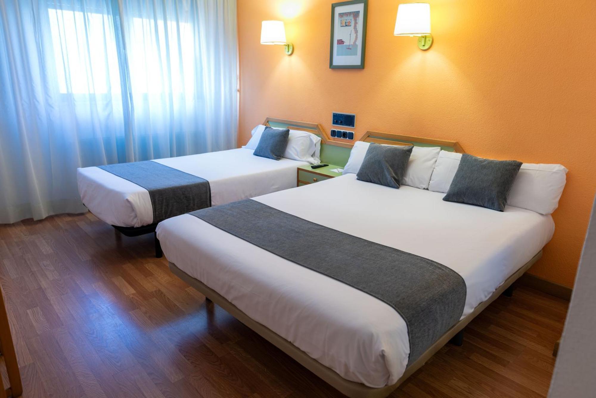 Hotel Alda Guijuelo Esterno foto