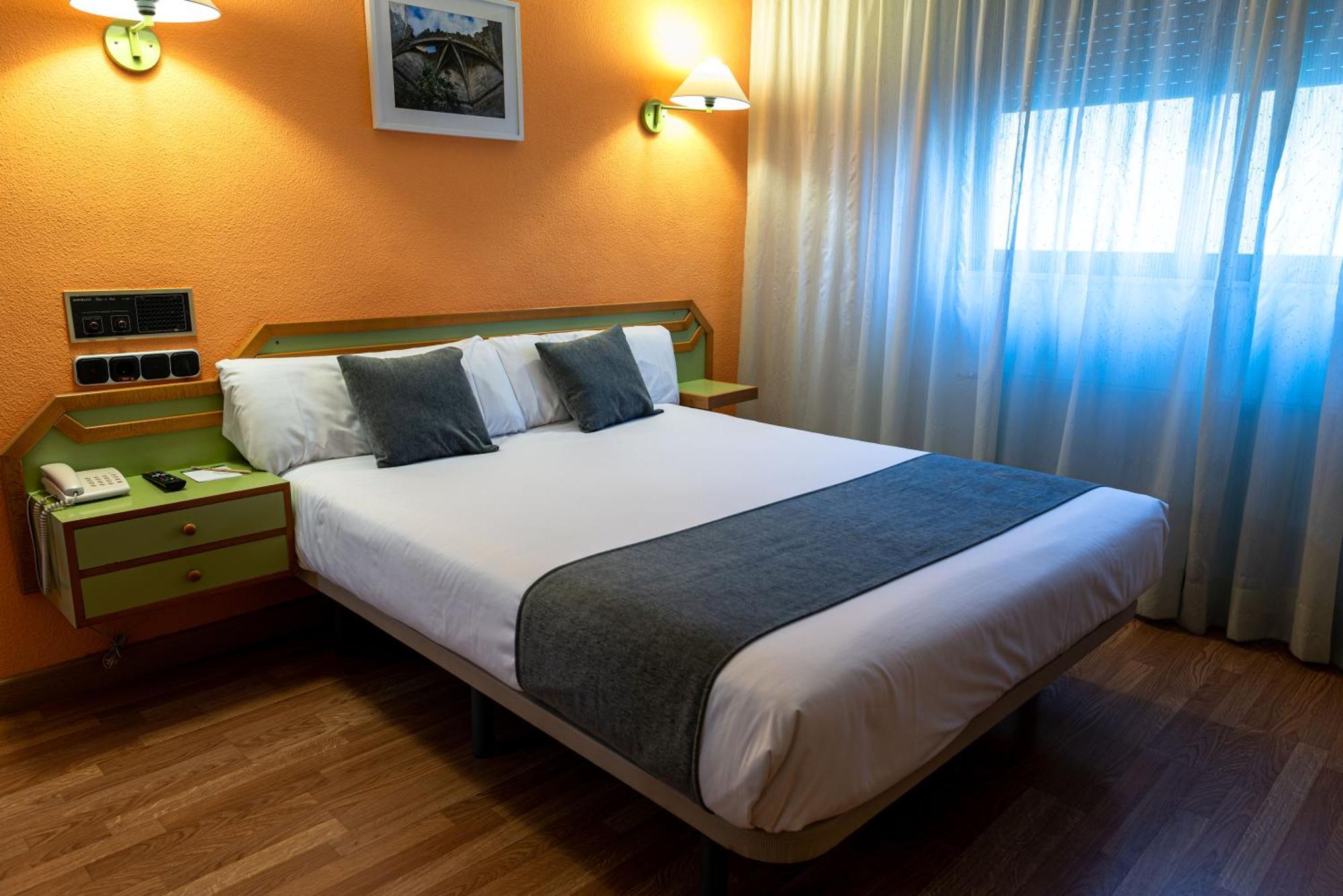 Hotel Alda Guijuelo Esterno foto